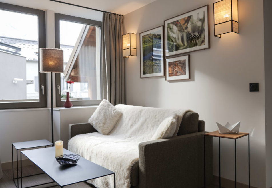 Le Genepy, Chamonix (Self Catered Apartments) - 3 bed penthouse