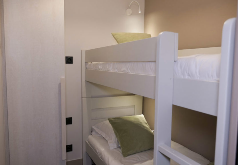 Le Genepy, Chamonix (Self Catered Apartments) - 1 bed superior