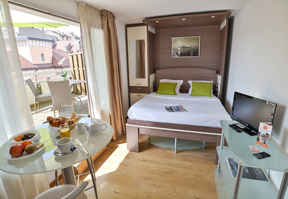 Le Royal, Annecy (self catered apartment) - Typical Apartment