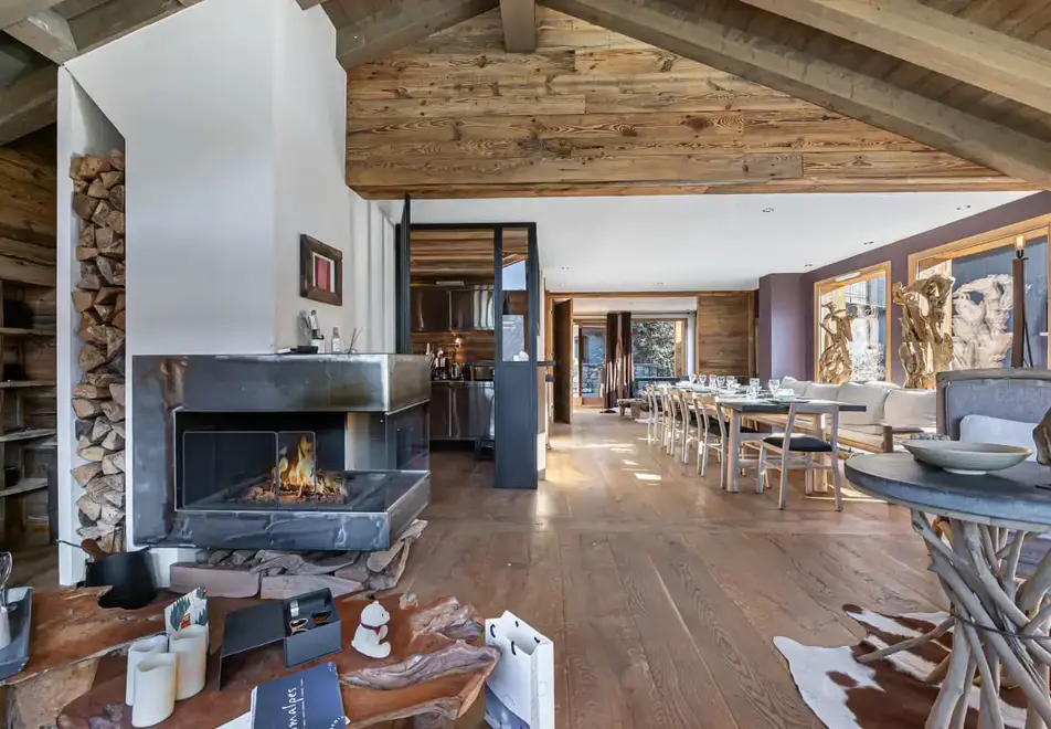 Le Chalet Martine, St Martin de Belleville (catered chalet) - Lounge/dining area