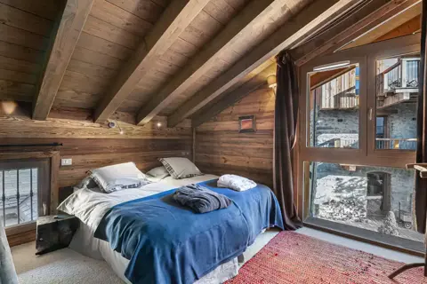Le Chalet Martine, St Martin de Belleville (catered chalet) - Double bedroom