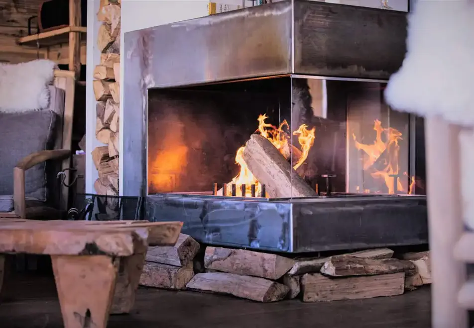 Le Chalet Martine, St Martin de Belleville (catered chalet) - Open fire