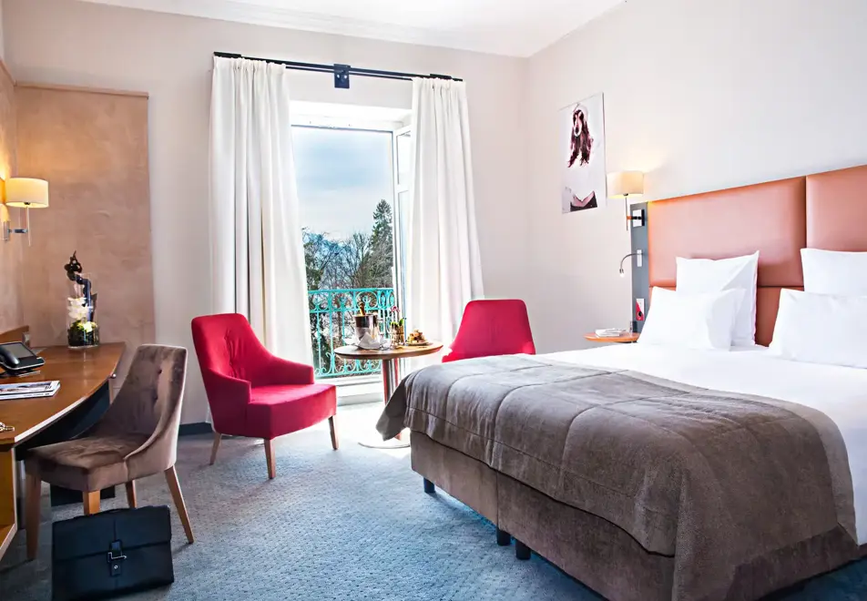 Imperial Palace, Annecy (B&B hotel) - Typical Room