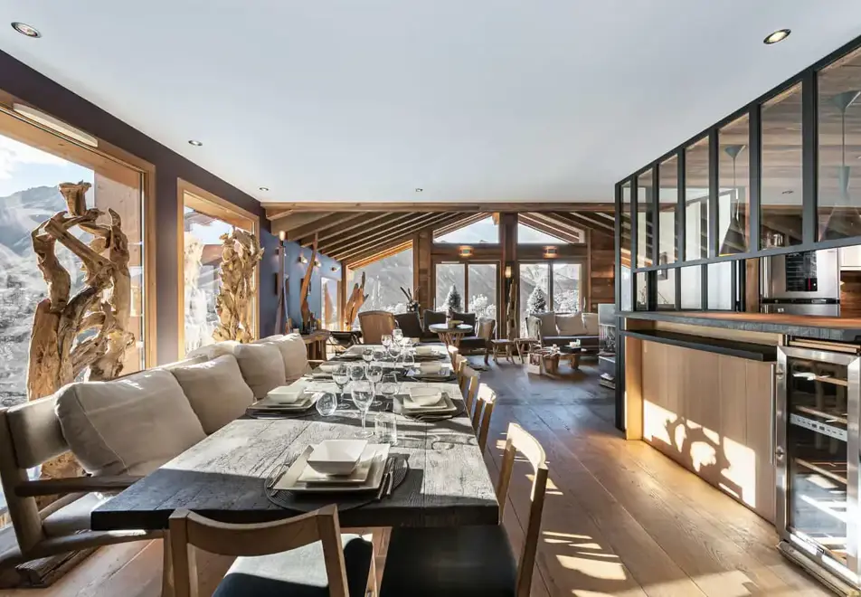 Le Chalet Martine, St Martin de Belleville (catered chalet) - Lounge/dining area