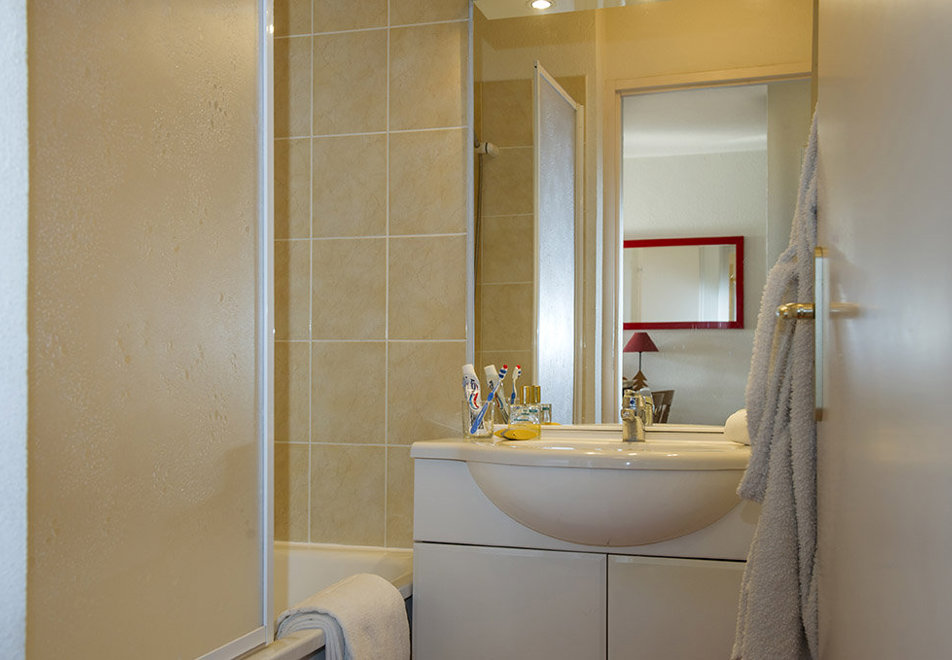 Les Balcons d'Anais, La Norma (self catered apartments) - Bathroom