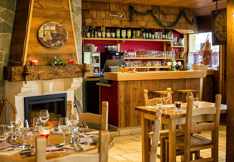 Les 4 Valleys, St Francois Longchamp (self catered apartments) - Restaurant