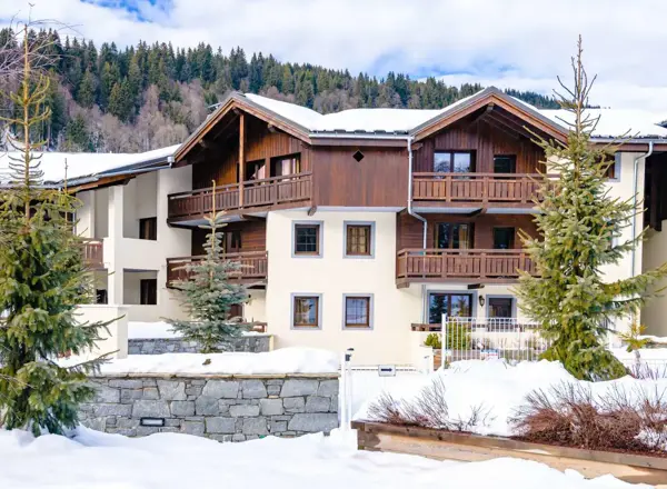 Les Fermes Emiguy, Les Gets (Self Catered Apartments) OPT (2)