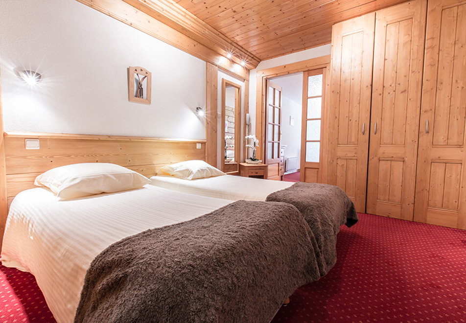 Le Cret, Morzine (hotel) - Twin room