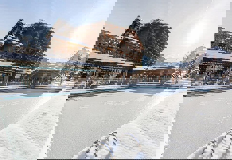 Le Cret, Morzine (hotel)