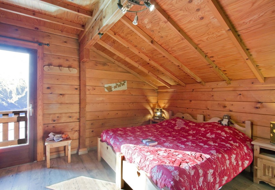 Le Pont, Les Deux Alpes (self catered chalet) - Bedroom