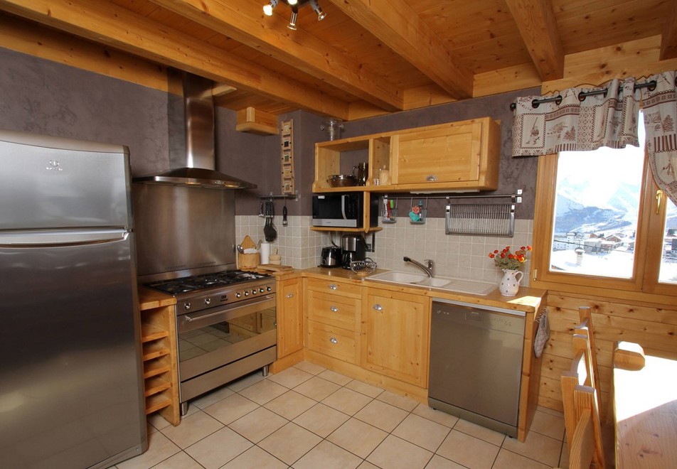 Chalet Garden, La Toussuire (self catered chalet) - Kitchen