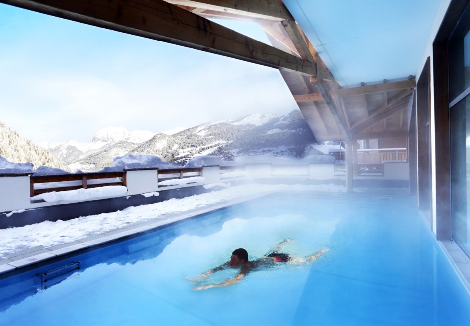 Grand Ermitage, Chatel (self catered apartments) - Indoor/outdoor pool