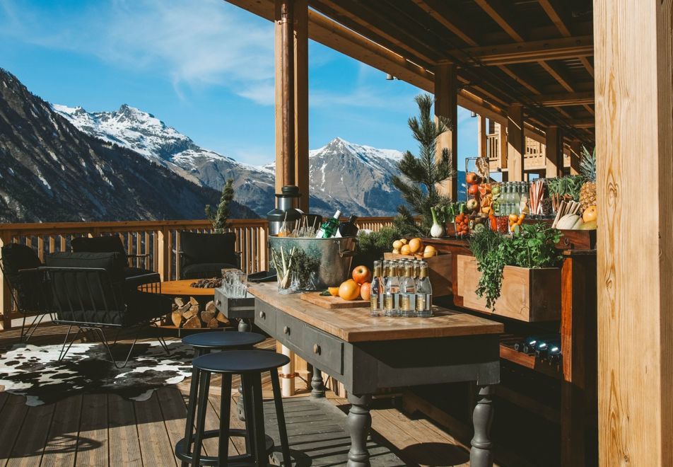 Lodji Hotel, St Martin de Belleville (hotel) - Outdoor terrace