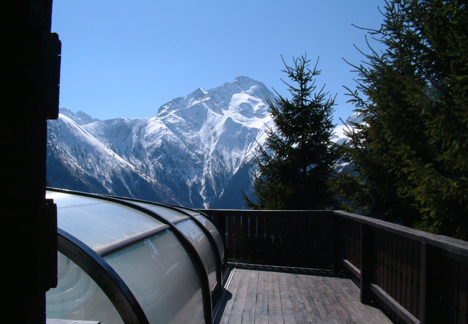 Le Pont, Les Deux Alpes (self catered chalet) - Fantastic views
