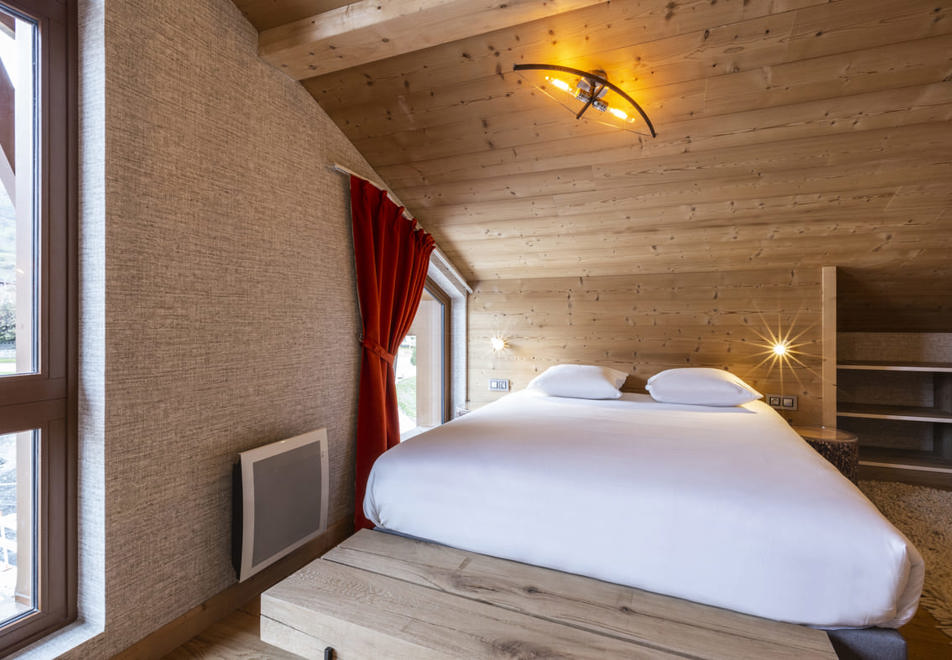 Base Camp Lodge, Bourg St Maurice (Hotel) - Sommet Suite room