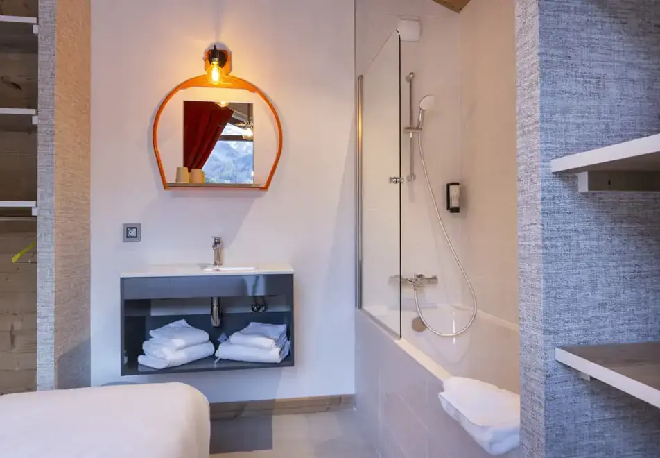 Base Camp Lodge, Bourg St Maurice (Hotel) - Sommet Suite room