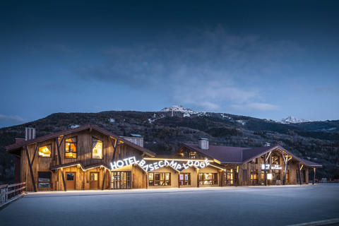 Base Camp Lodge, Bourg St Maurice (Hotel)