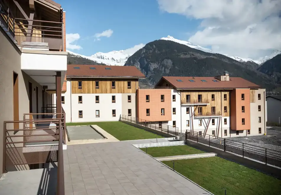 Base Camp Lodge, Bourg St Maurice (Hotel)