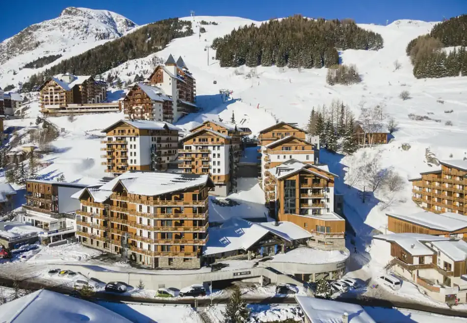 Les Clarines, Les Deux Alpes (self catered apartments) (©Manureyboz) - Excellent location