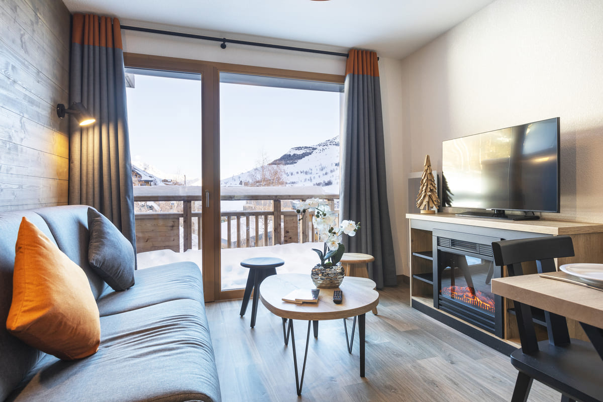 Les Clarines, Les Deux Alpes (self catered apartments) (©Manureyboz) - Typical style 1 bed confort 4