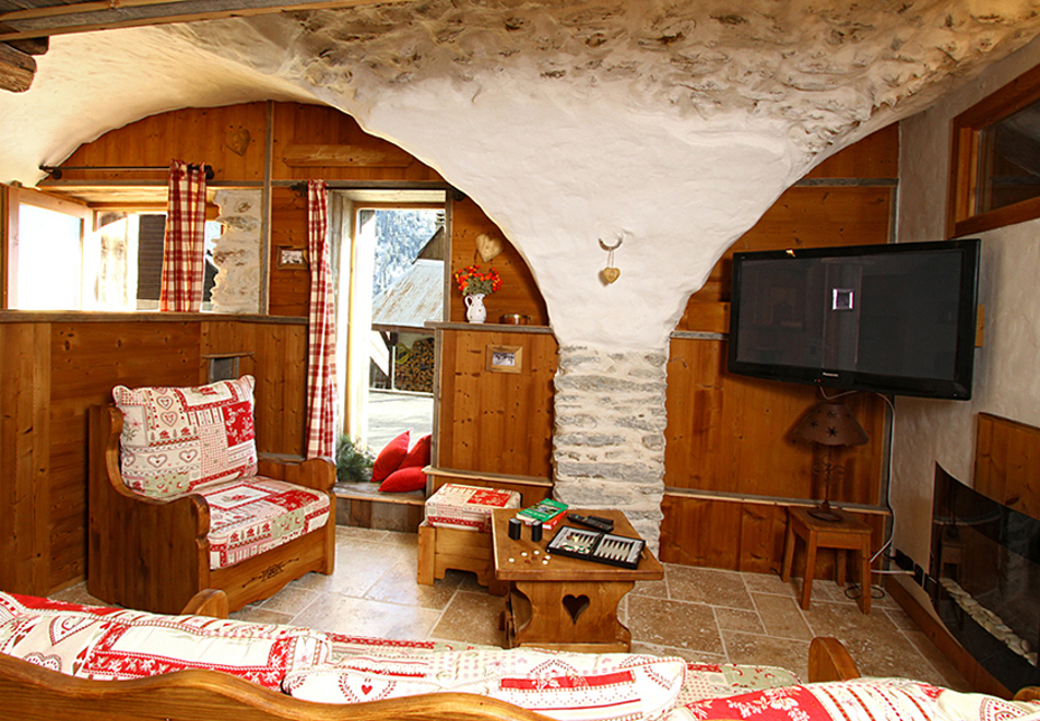 Le Grenier, Vaujany (self catered apartment) - Living room