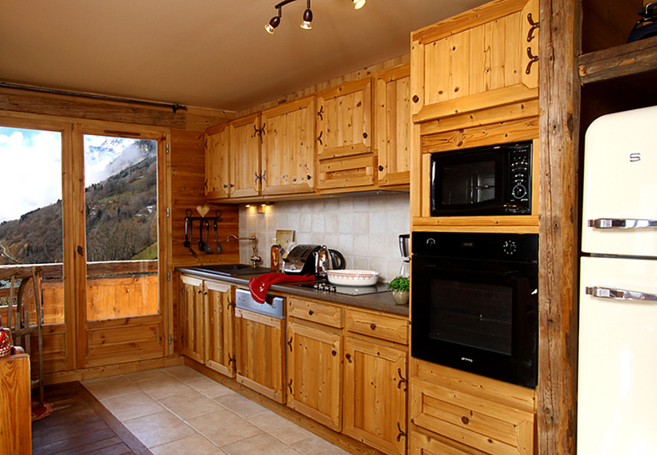 Le Grenier, Vaujany (self catered apartment) - Kitchen