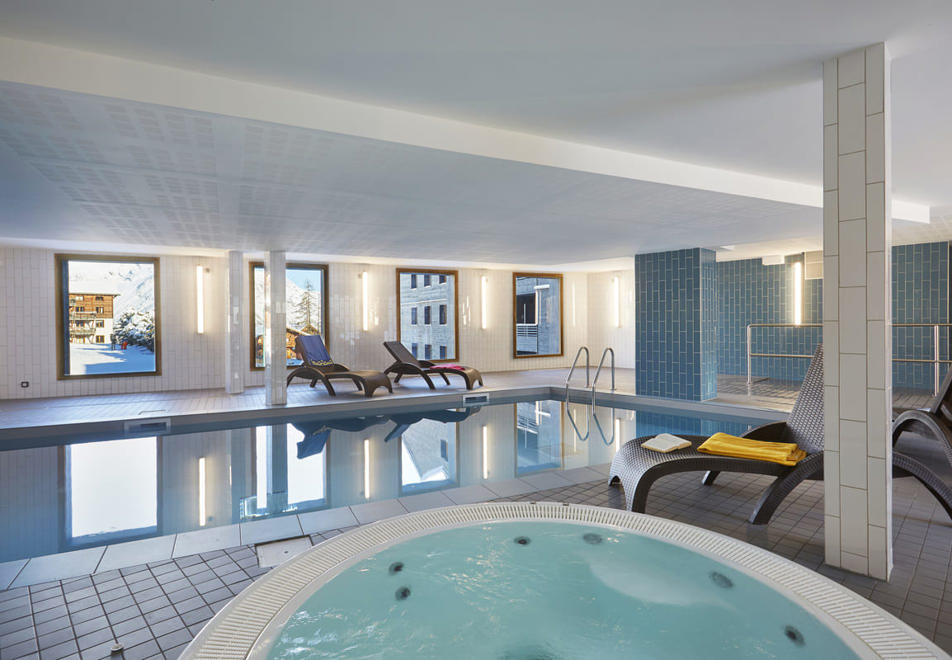 La Restanque, Les Deux Alpes (self catered apartments) - Indoor pool