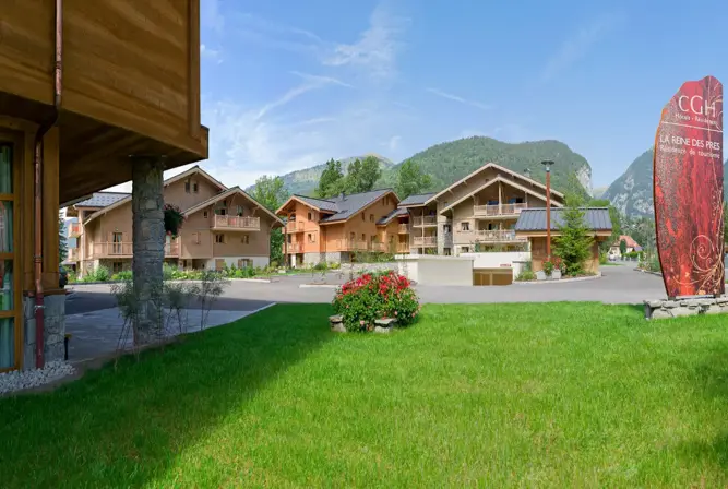 SUMMER - La Reine des Pres-Samoens (2).webp