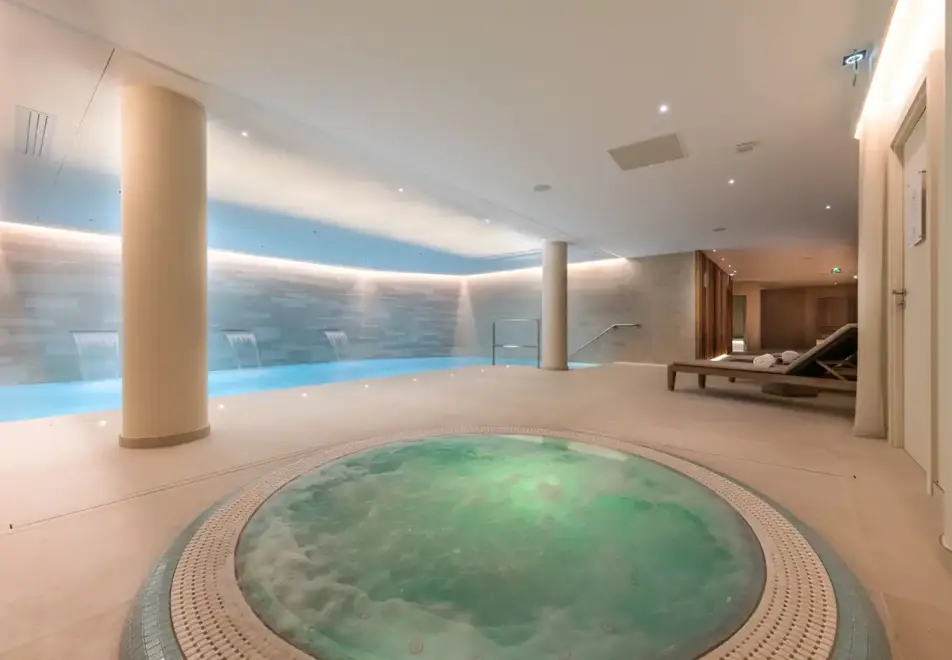 Kinabalu, Les Gets (self catered apartments) - Indoor pool & hot tub