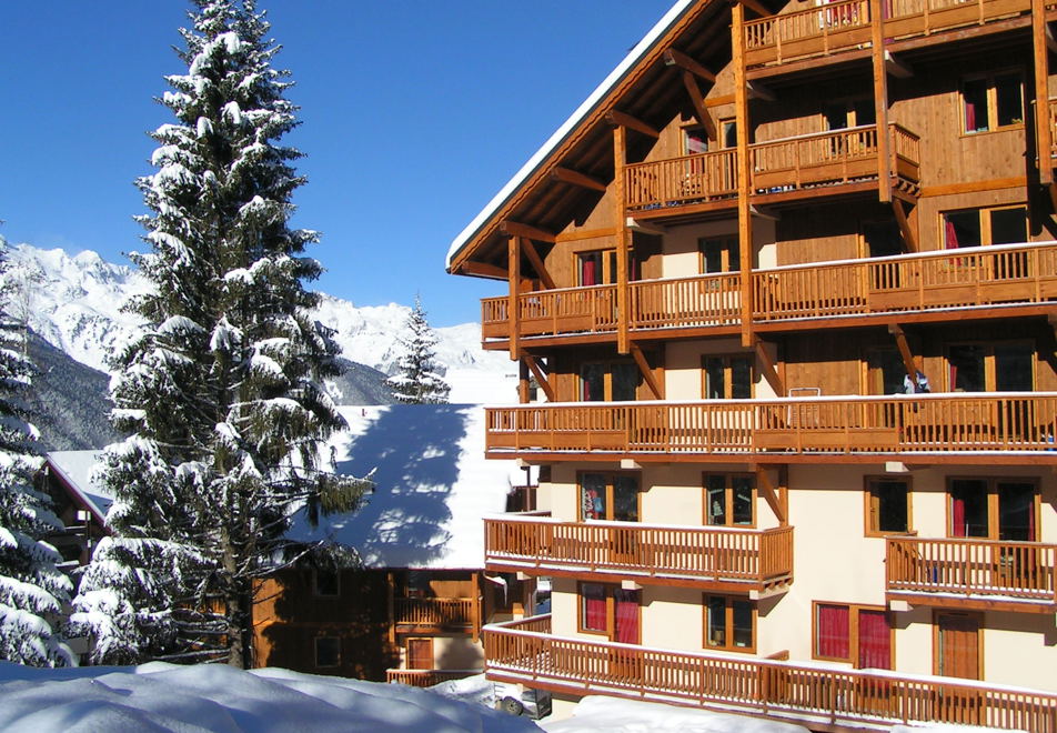 Chalet des Neiges, Oz (self catered apartment) - Exterior