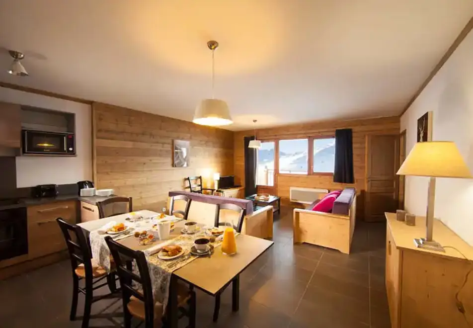 Les Chalets du Soleil, Les Menuires (self catered apartments) - Contemporary apartments