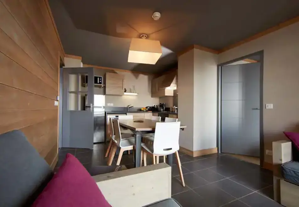 Les Chalets du Soleil, Les Menuires (self catered apartments) - Contemporary apartments