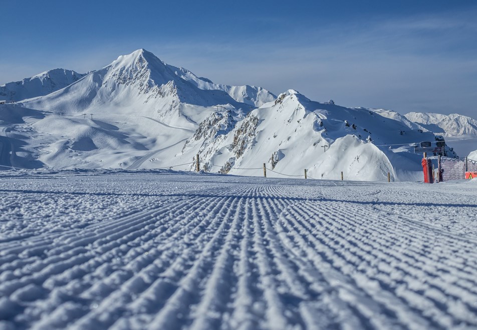 Les Arcs Ski Resort - First tracks