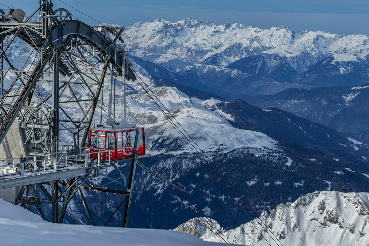 Les Arcs Ski Resort - Aiguille Rouge view point (©Raj-Bundhoo)