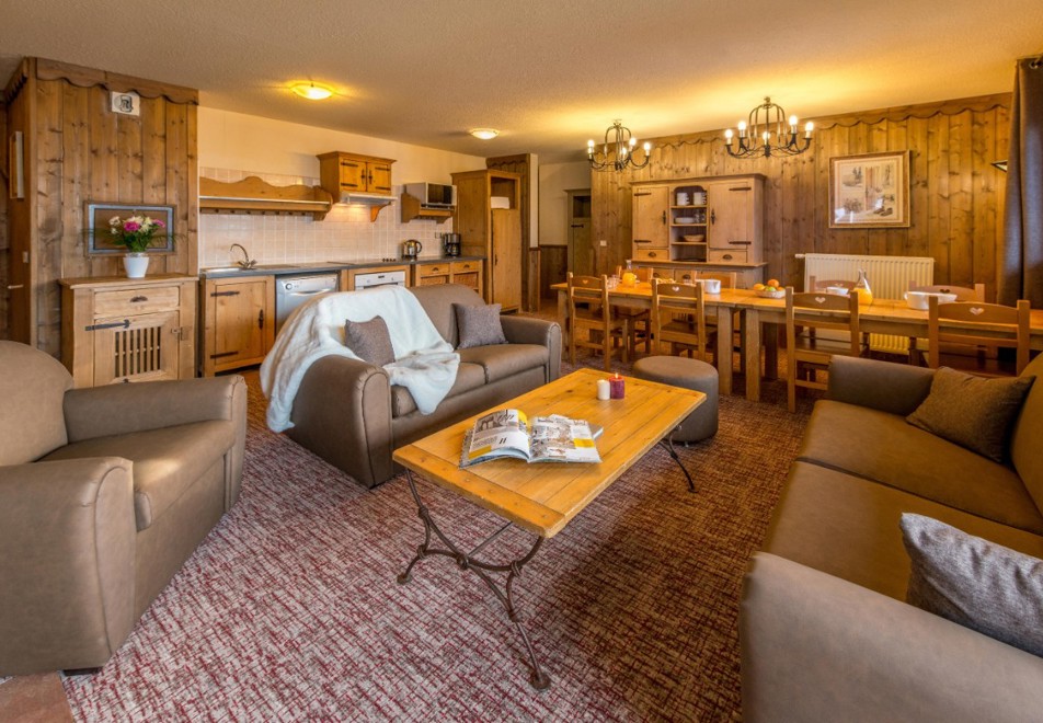 Chalet Altitude, Arc 2000 (Self catering apartment) - Typical apartment style