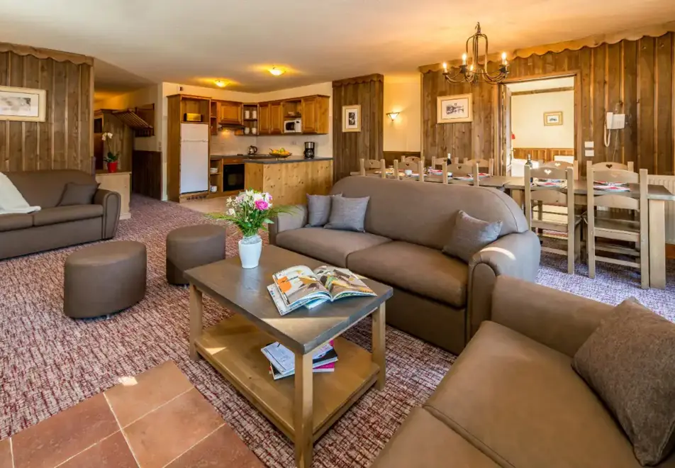 Chalet Altitude, Arc 2000 (Self catering apartment) - Typical apartment style