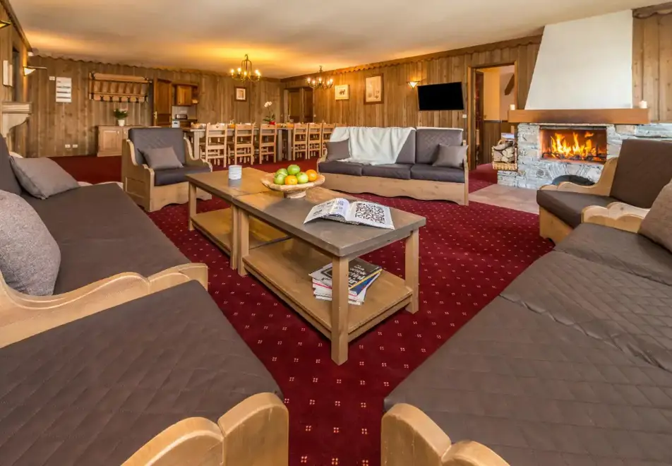 Chalet Altitude, Arc 2000 (Self catering apartment) - Typical apartment style