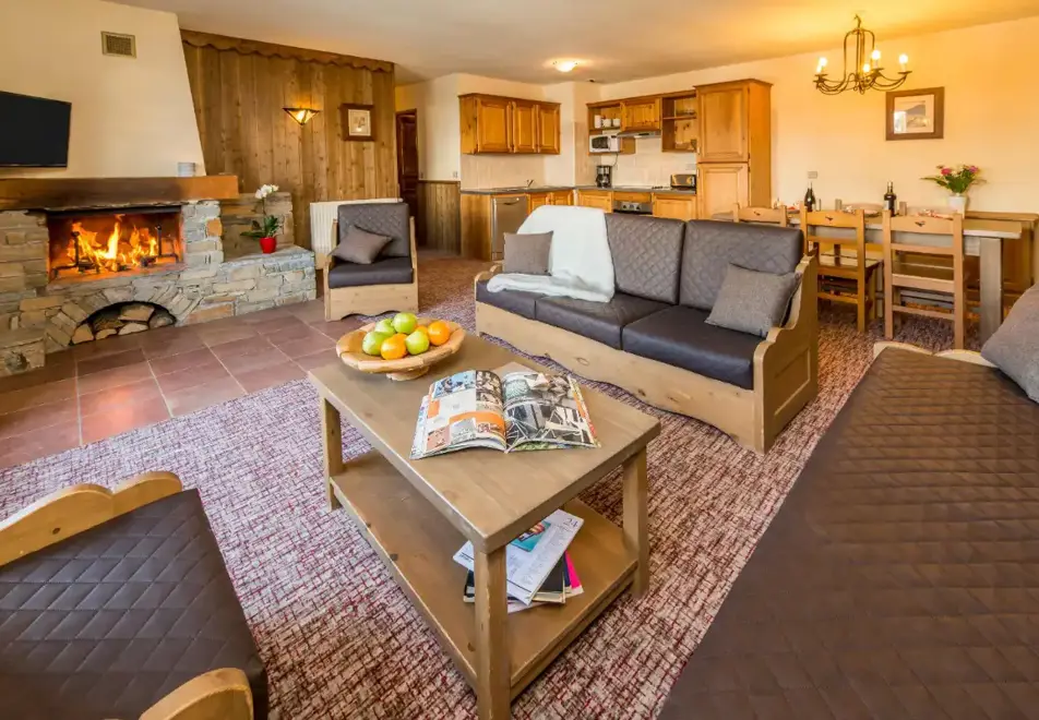 Chalet Altitude, Arc 2000 (Self catering apartment) - Typical apartment style