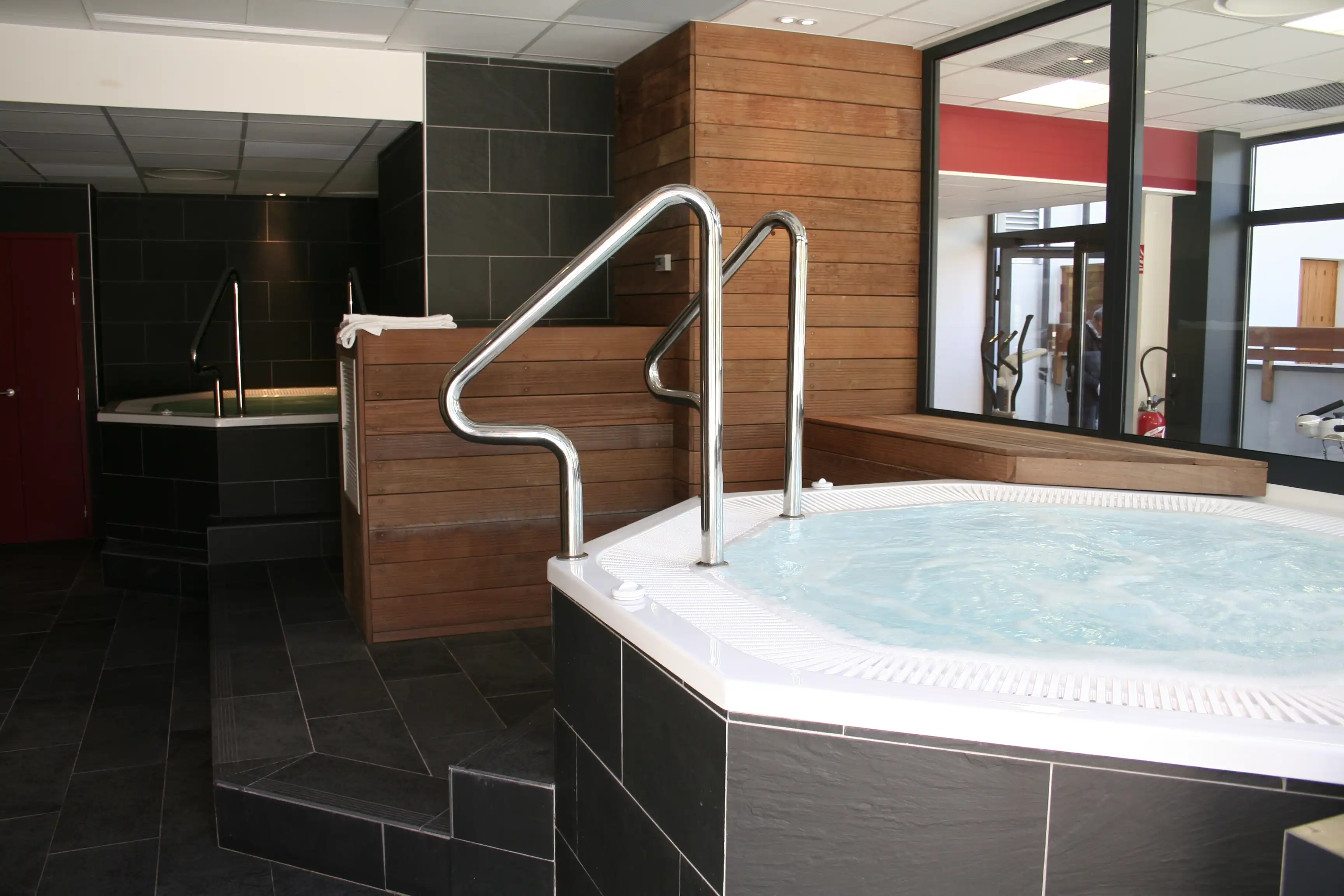 Aigle Bleu, Briancon (self catered apartment) - Spa
