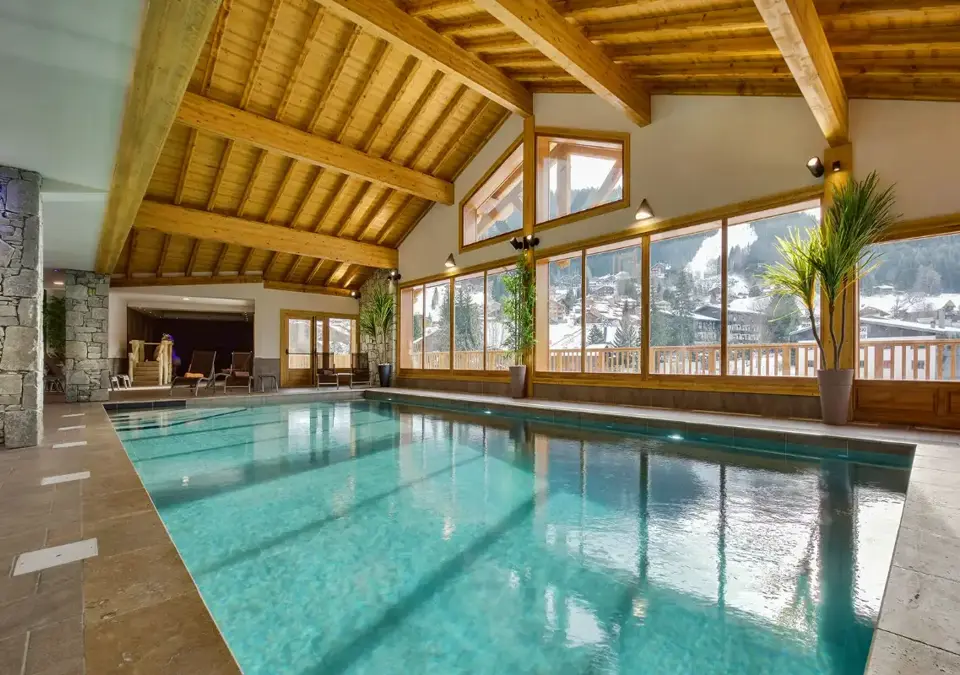 Chalets de Leana, Les Carroz d'Araches-Indoor pool.webp