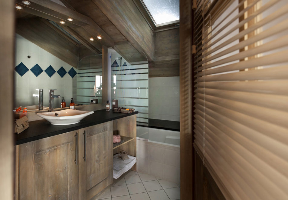 Le Telemark, Tignes le Lac (self catered apartments) - Bathroom
