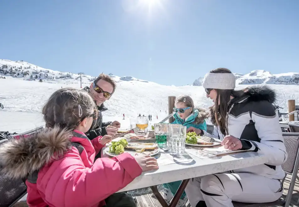 Courchevel Ski Resort (©Alexiscornu) (1)