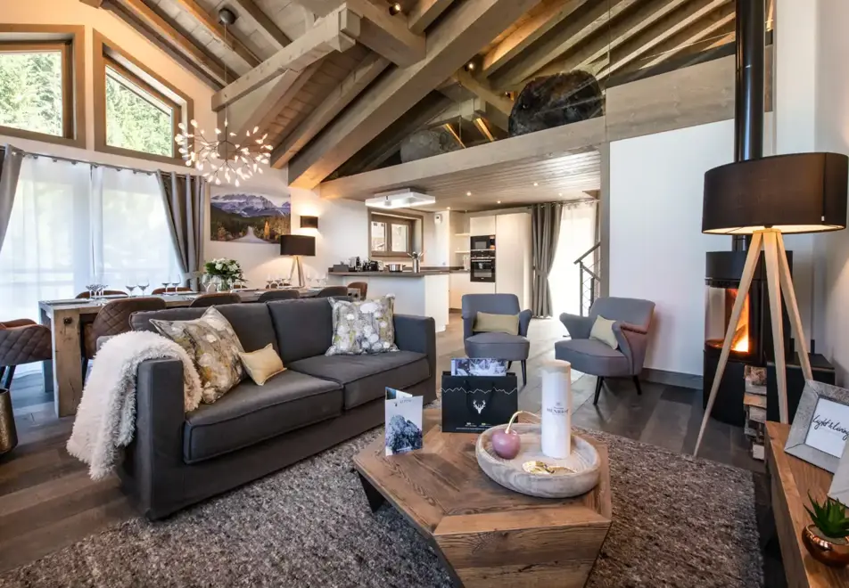Canyon Lodge, Courchevel Moriond (self catered chalet) - Allnatt