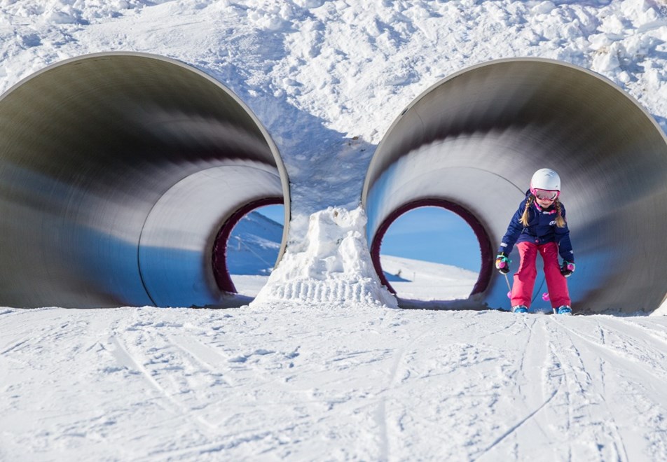 Alpe d'Huez Ski Resort (©Laurent-Salino) - Marcels Farm fun zone