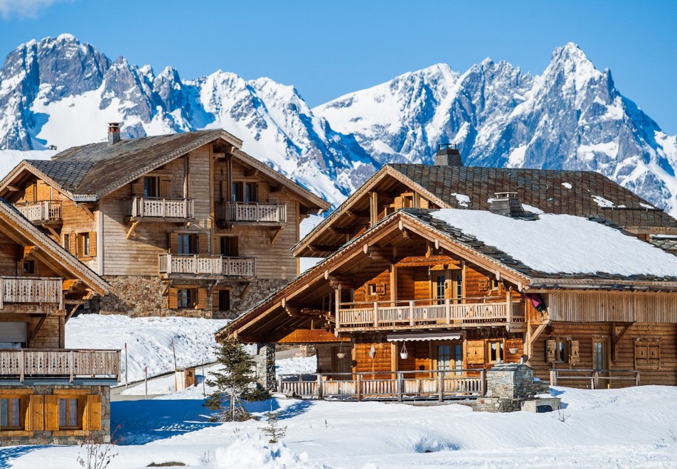 Alpe D'huez Ski Resort (©Laurent Salino) (2) (1)