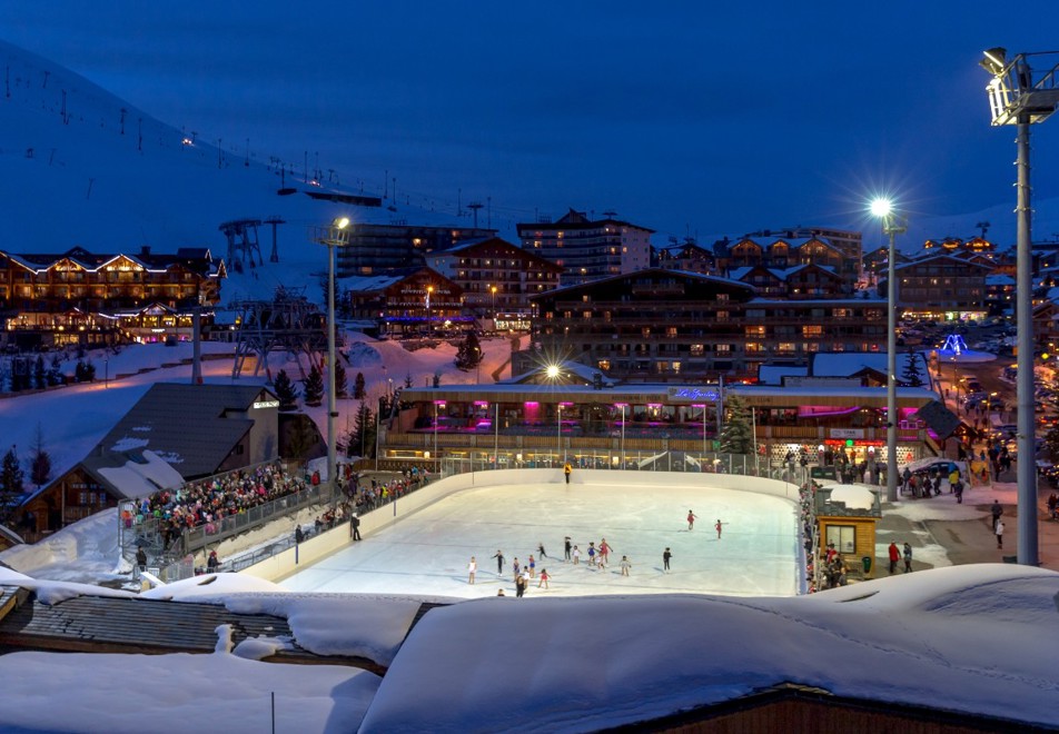 Alpe D'huez Ski Resort (©Laurent Salino) Ice Rink