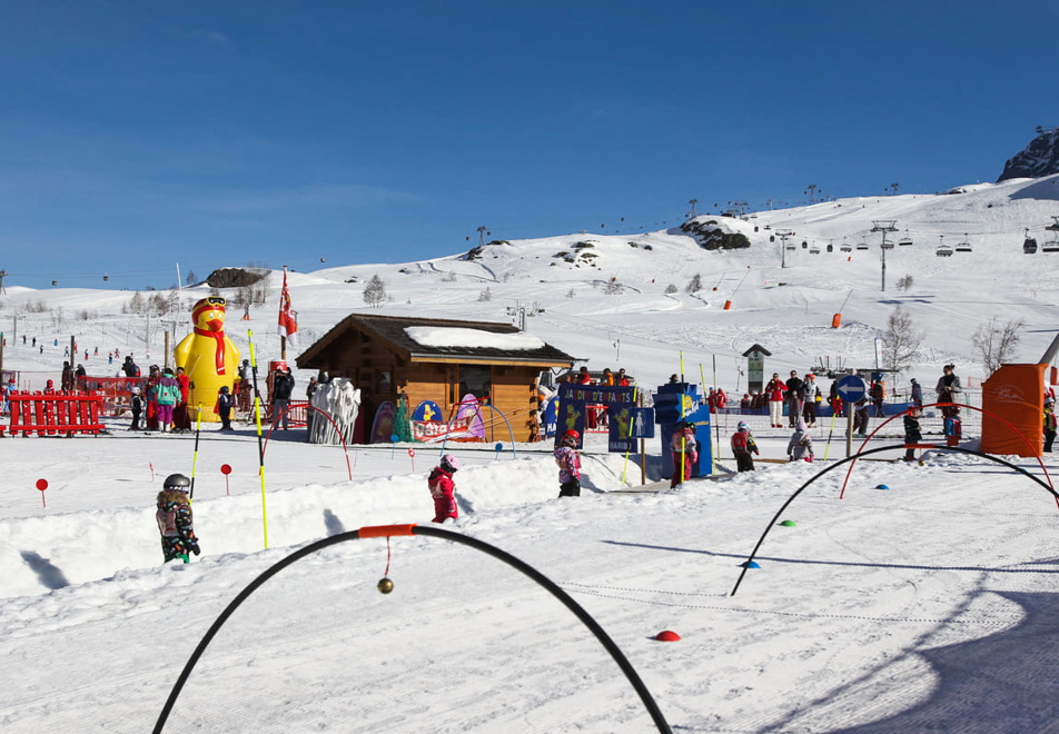 Alpe Dhuez Ski Resort Esf Piou Piou 2