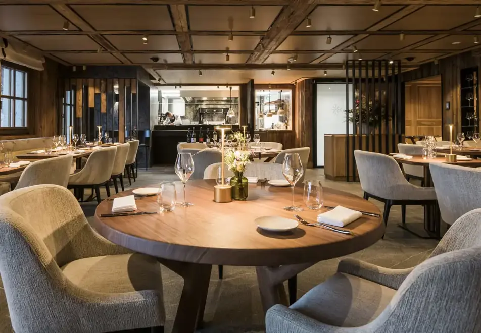 Hotel Armancette, St Nicolas de Veroce (hotel) - Table d'Armante restaurant (©David Machet)