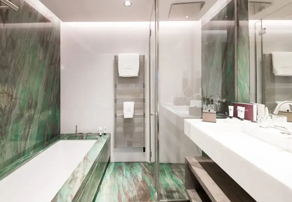 Hotel Armancette, St Nicolas de Veroce (hotel) - Typical duplex 4 persons style (©David Machet)