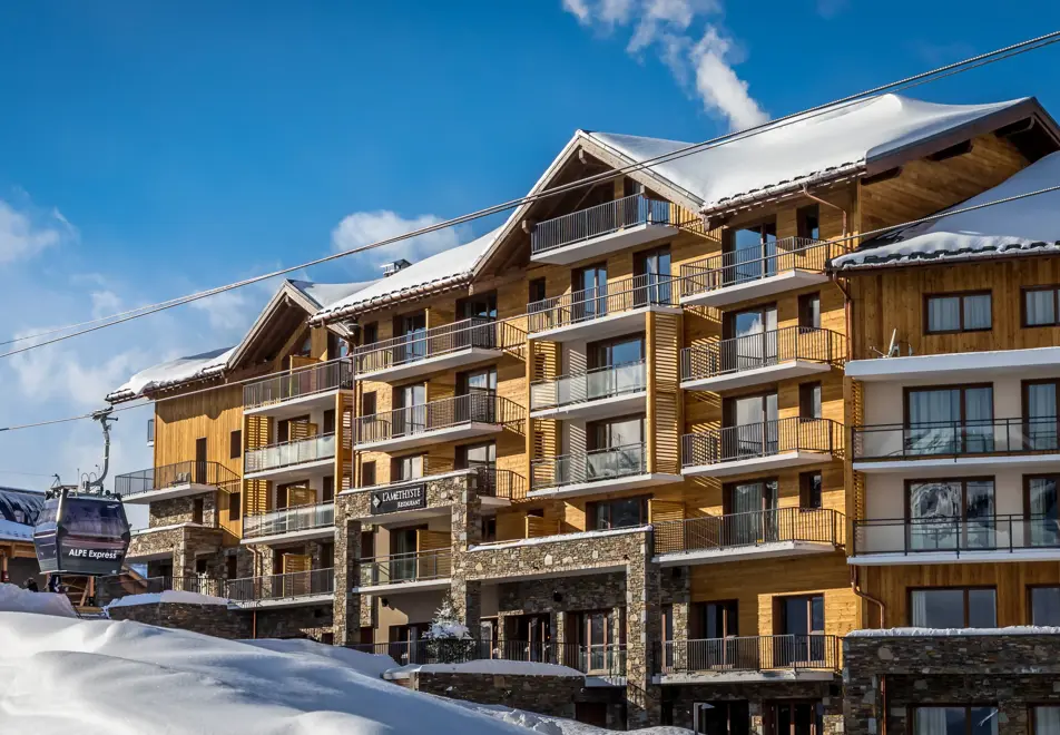Daria-I Nor, Alpe d'Huez (self catered apartments & hotel) - Lift next door